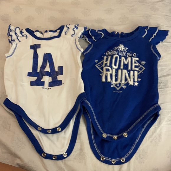Dodgers onesies 0-3 months - Picture 1 of 3
